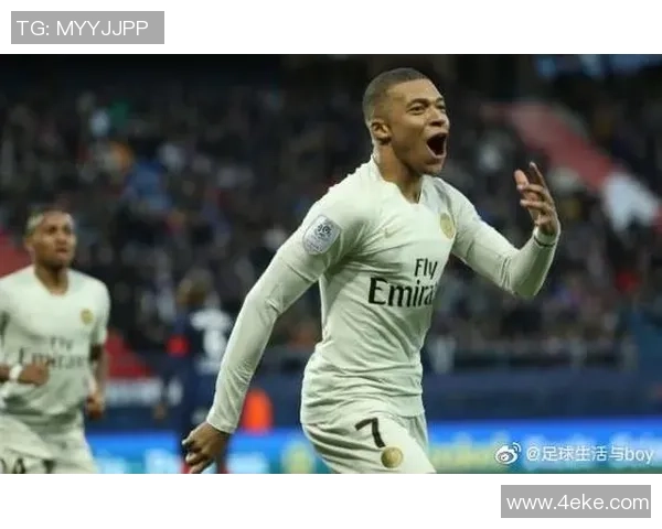 全球足球明星摆件图片欣赏与收藏指南让你领略球场传奇的魅力与风采 全球足球明星摆件图片欣赏与收藏指南让你领略球场传奇的魅力与风采