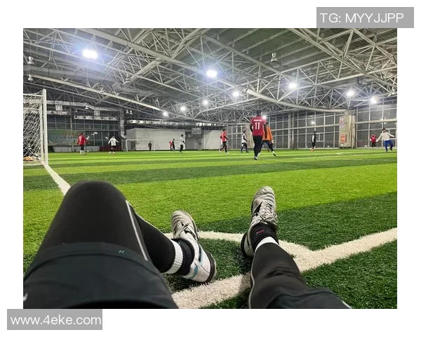 只谈足球的魅力与激情探索球场内外的故事与传奇