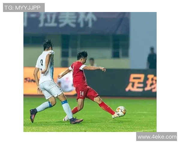 武汉足球队逆袭之路冠军赛特别报道展现拼搏精神与团队力量 武汉足球队逆袭之路冠军赛特别报道展现拼搏精神与团队力量